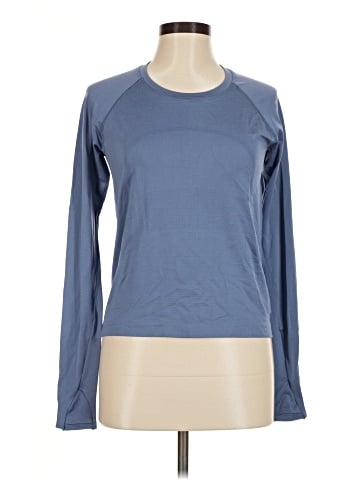 Lululemon Athletica Long Sleeve T-Shirt (view 1)