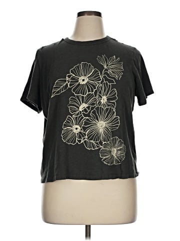 Old Navy Short Sleeve T-Shirt (view 1)