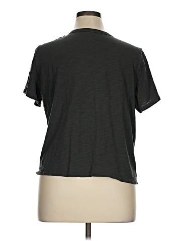 Old Navy Short Sleeve T-Shirt (view 2)