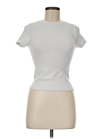 Old Navy Short Sleeve T-Shirt (view 1)