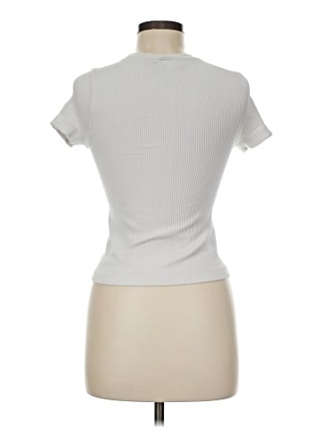Old Navy Short Sleeve T-Shirt (view 2)