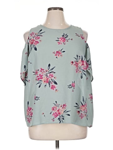 Xhilaration 3/4 Sleeve Blouse (view 1)