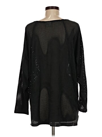 Planet By Lauren G Long Sleeve T-Shirt (view 2)