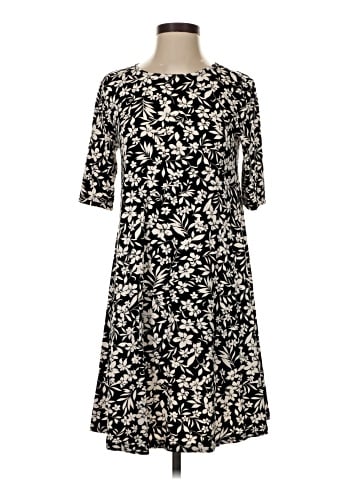 Old Navy Casual Dress (view 1)