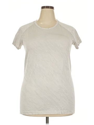Lululemon Athletica Short Sleeve T-Shirt (view 1)