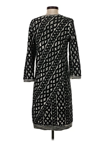 Urban Outfitters Casual Dress (view 2)