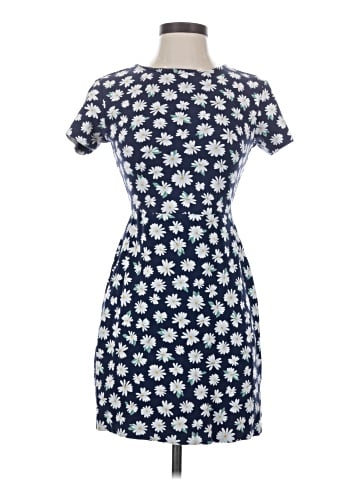 Old Navy Casual Dress (view 1)