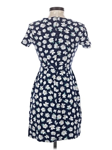 Old Navy Casual Dress (view 2)
