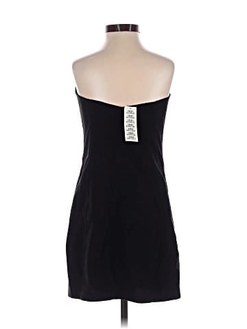 Urban Outfitters Casual Dress (view 2)