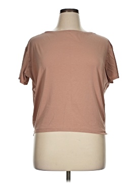 Lululemon Athletica Short Sleeve T-Shirt (view 1)