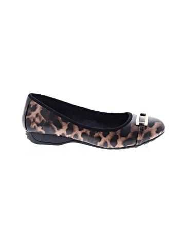 Unbranded Flats (view 1)