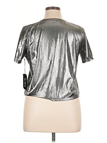 Tail Short Sleeve Top (view 2)