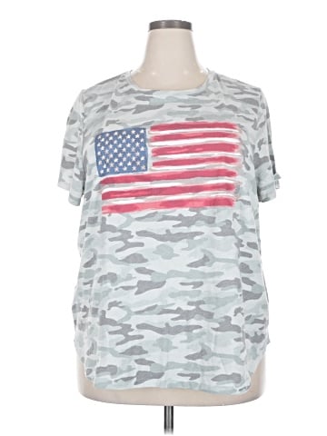 Maurices Short Sleeve T-Shirt (view 1)