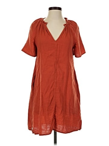 Old Navy Casual Dress (view 1)
