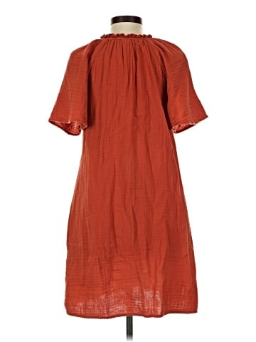 Old Navy Casual Dress (view 2)