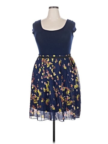 Xhilaration Cocktail Dress (view 1)