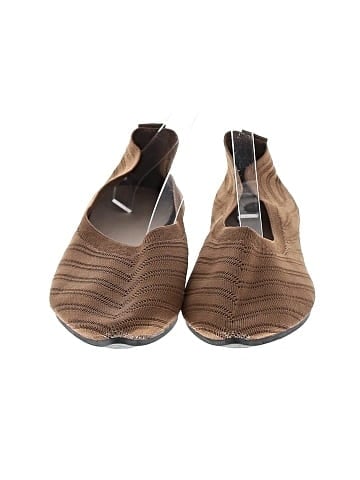 Unbranded Flats (view 2)