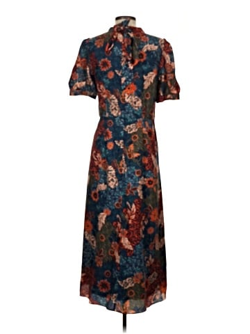 Julia Jordan Casual Dress (view 2)
