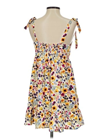 Old Navy Casual Dress (view 2)