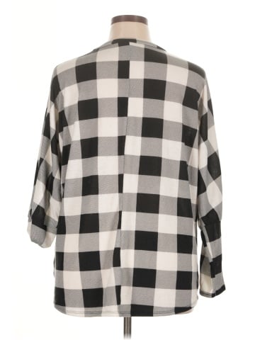 Acting Pro Poncho (view 2)