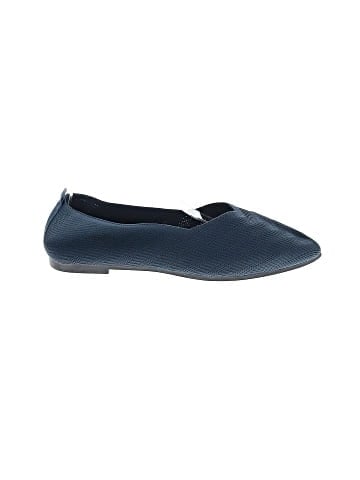 Unbranded Flats (view 1)