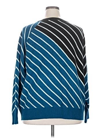 Liz Claiborne Pullover Sweater (view 2)