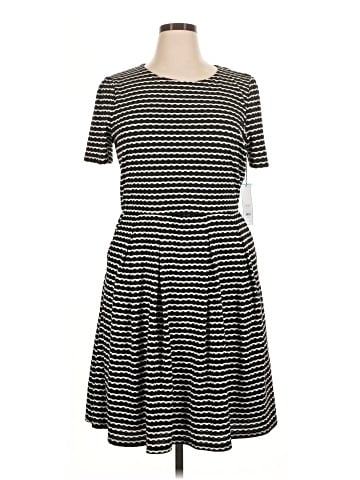 Draper James Casual Dress (view 1)