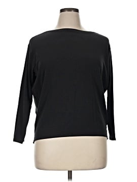 Lululemon Athletica 3/4 Sleeve T-Shirt (view 1)