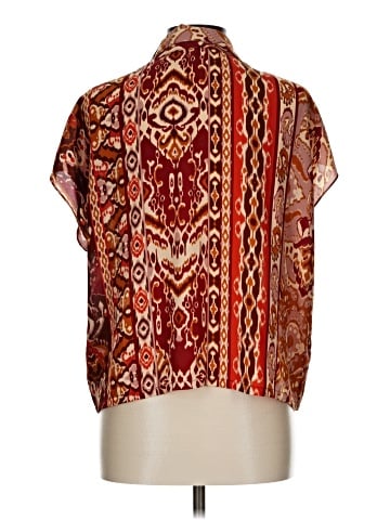 Cupcakes & Cashmere Short Sleeve Blouse (view 2)