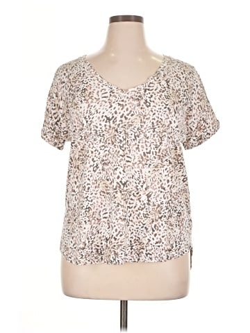 24/7 Maurices Short Sleeve T-Shirt (view 1)