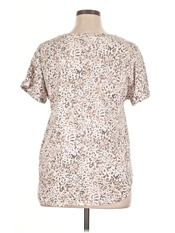 24/7 Maurices Short Sleeve T-Shirt (view 2)