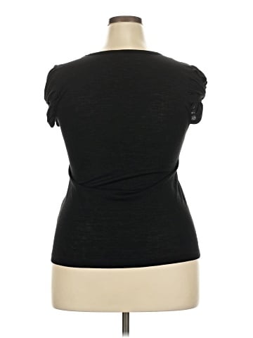 Xhilaration Short Sleeve T-Shirt (view 2)