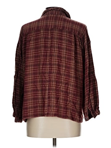 Max Studio 3/4 Sleeve Button-Down Shirt (view 2)