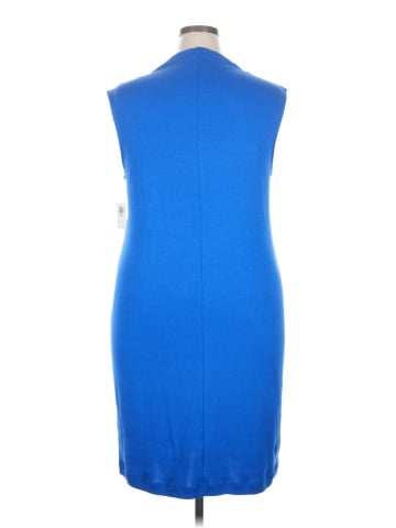 Old Navy Casual Dress (view 2)