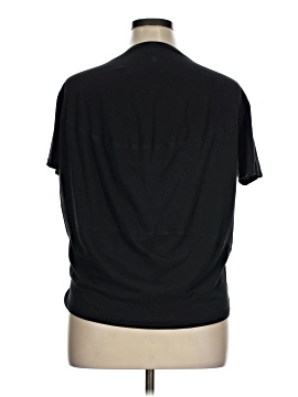 Lululemon Athletica Short Sleeve T-Shirt (view 2)