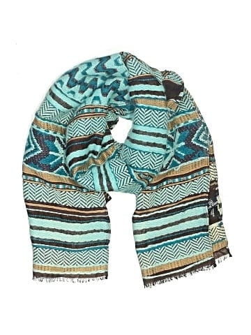 Marc Rozier Scarf (view 1)