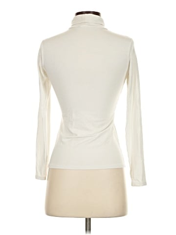 Uniqlo Turtleneck Sweater (view 2)
