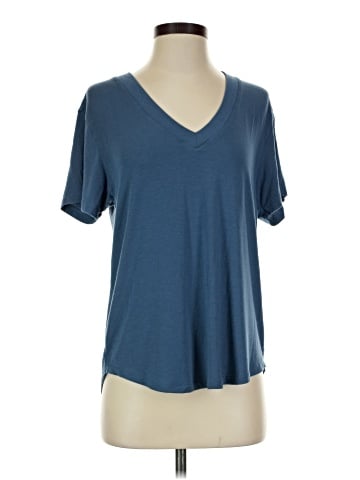American Eagle Outfitters Short Sleeve T-Shirt (view 1)