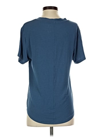 American Eagle Outfitters Short Sleeve T-Shirt (view 2)
