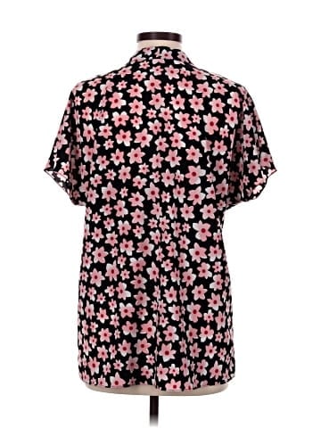 CAbi Short Sleeve Blouse (view 2)