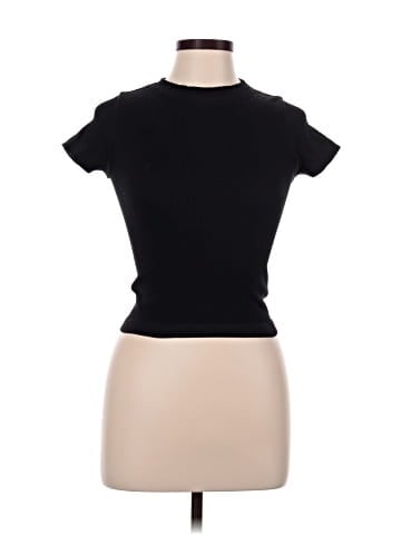 Old Navy Short Sleeve T-Shirt (view 1)