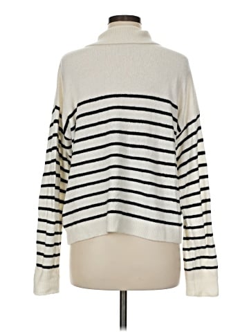 Old Navy Pullover Sweater (view 2)