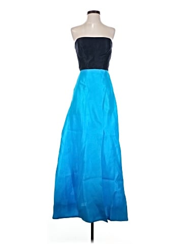 Monique Lhuillier Cocktail Dress (view 1)
