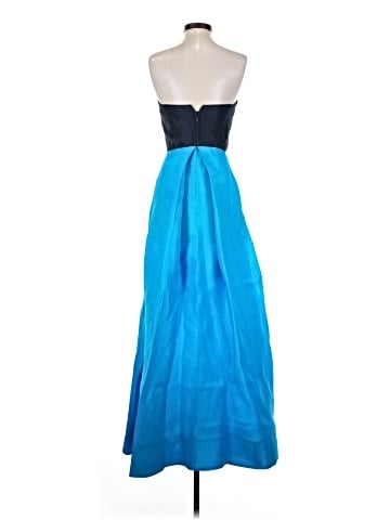 Monique Lhuillier Cocktail Dress (view 2)