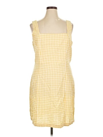 Old Navy Casual Dress (view 1)