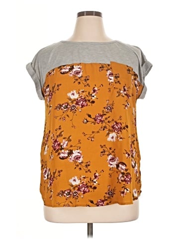 Rewind Short Sleeve Top (view 1)
