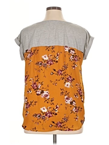 Rewind Short Sleeve Top (view 2)