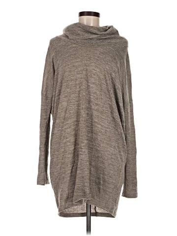 Old Navy Turtleneck Sweater (view 1)