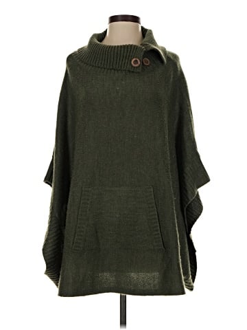 Simply Noelle Poncho (view 1)