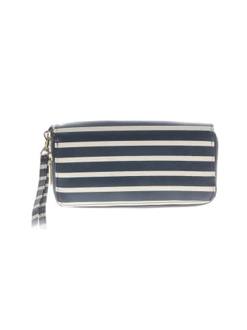 Unbranded Wristlet (view 1)